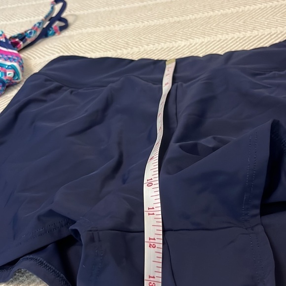 Geometric Patterned Tankini Top with Solid Navy Bottoms - Picture 14 of 15